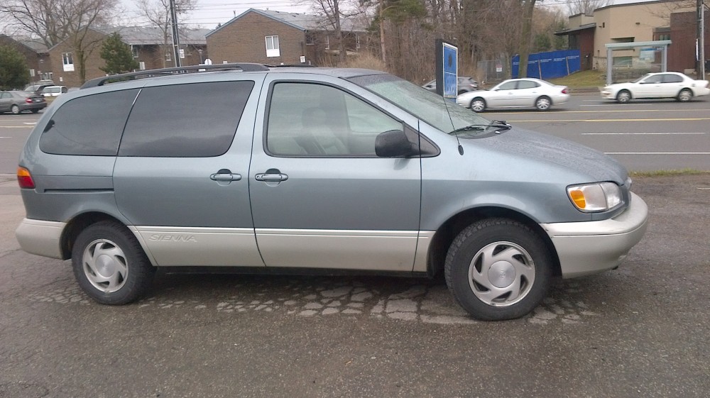 1999 toyota sienna xle minivan #5
